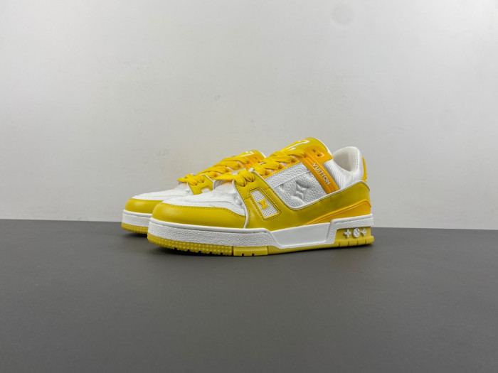 LV TRAINER SNEAKER
