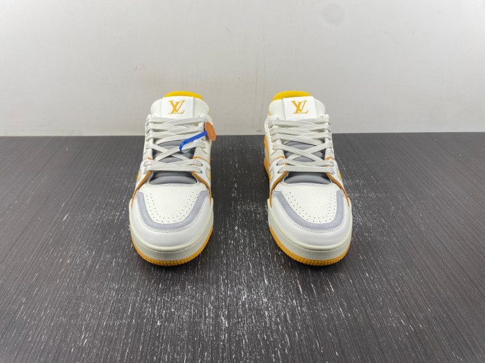 LV TRAINER SNEAKER