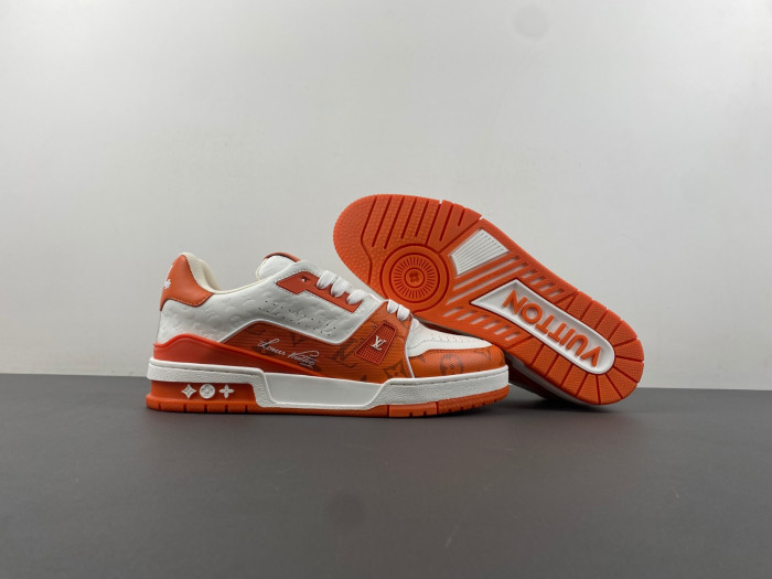 LV TRAINER SNEAKER