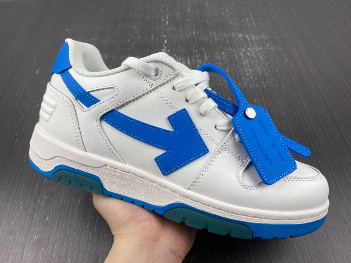 OFF-WHITE SNEAKER