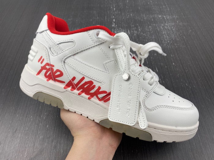 OFF-WHITE SNEAKER