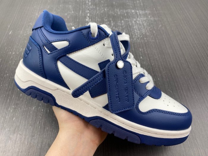 OFF-WHITE SNEAKER