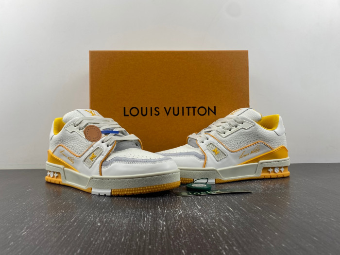 LV TRAINER SNEAKER