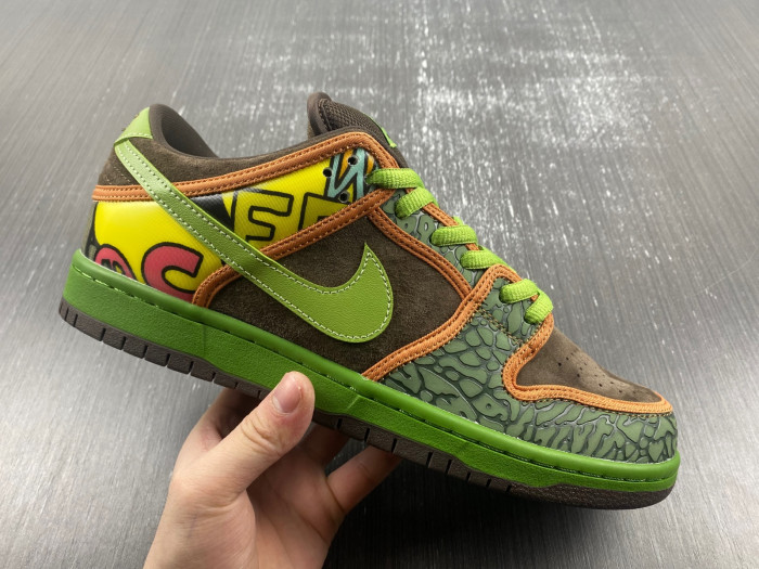 Nike SB Dunk Low “De La Soul” 789841-332