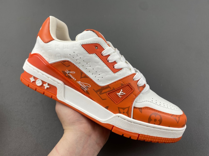 LV TRAINER SNEAKER