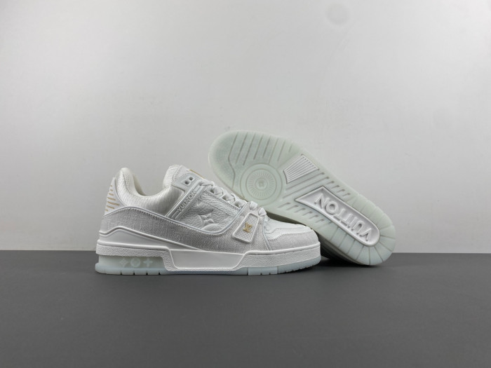 LV TRAINER SNEAKER