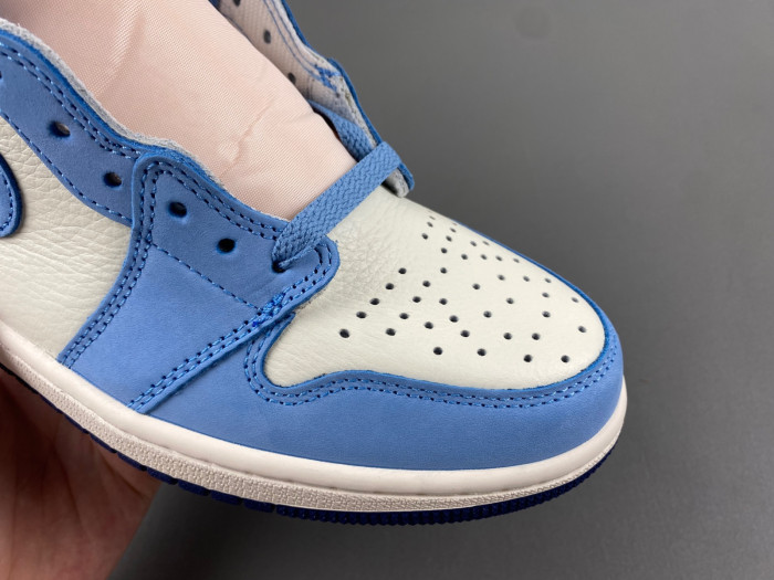 Air Jordan 1 High OG WMNS “First in Flight” FD2596-400