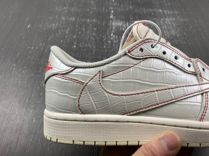 Travis Scott x Air Jordan 1 Low OG DM7866-601