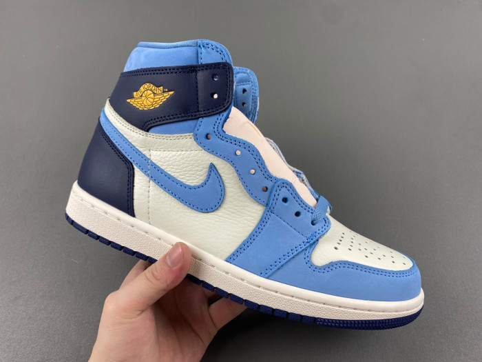 Air Jordan 1 High OG WMNS “First in Flight” FD2596-400