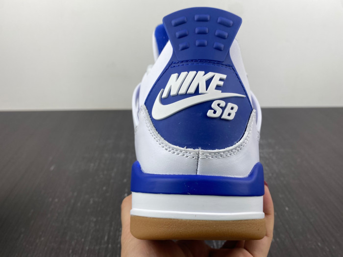 Jordan 4 Retro SB Pine Blue DR5415-140