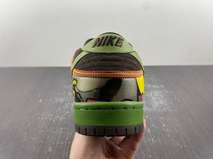 Nike SB Dunk Low “De La Soul” 789841-332