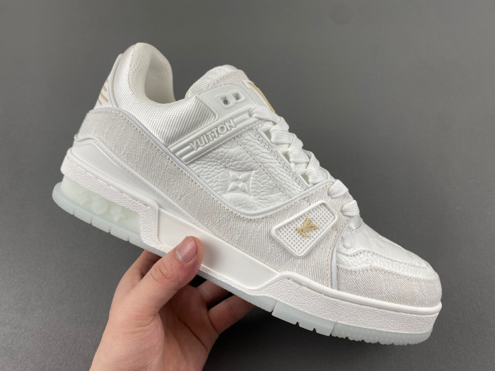 LV TRAINER SNEAKER