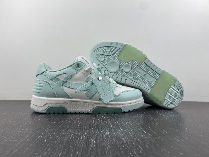 OFF-WHITE SNEAKER