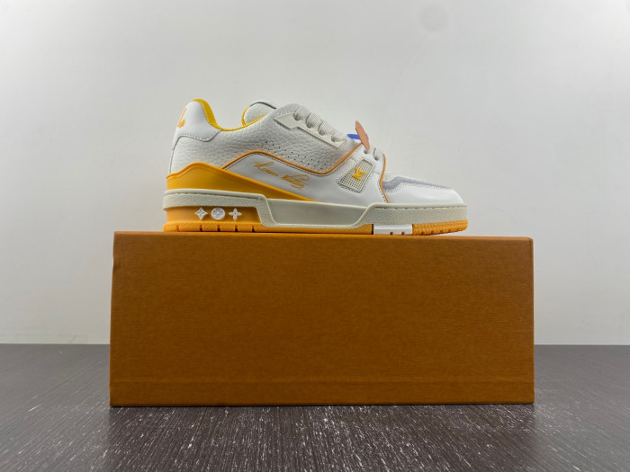 LV TRAINER SNEAKER