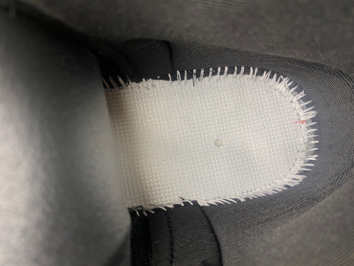 Air Jordan 12 “Barons” CT8013-010