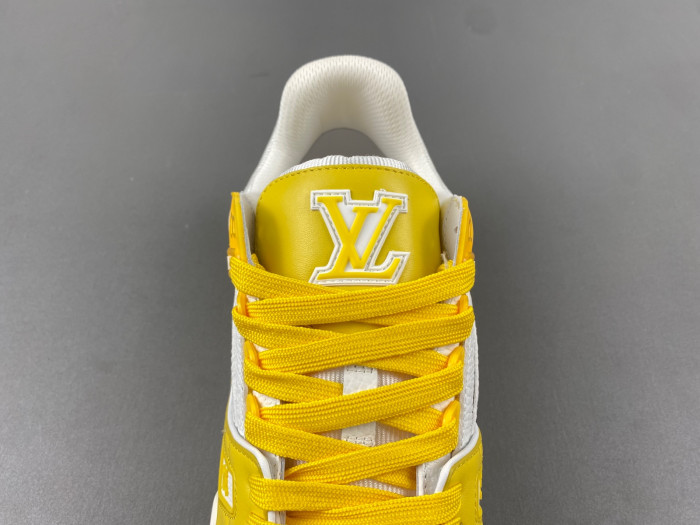 LV TRAINER SNEAKER