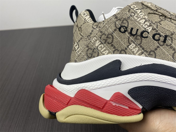GUCC*BLCG TRIPLE S SNEAKER 681066 ULZ10 9795