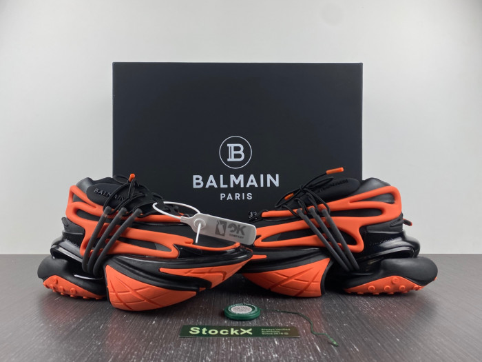 BALMAIN LEATHER UNICORN LOW-TOP SNEAKER