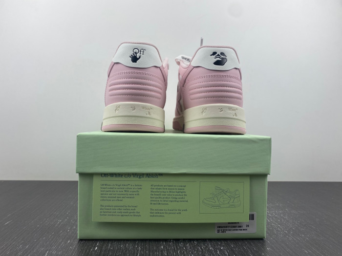 OFF-WHITE SNEAKER