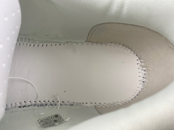 OFF-WHITE SNEAKER
