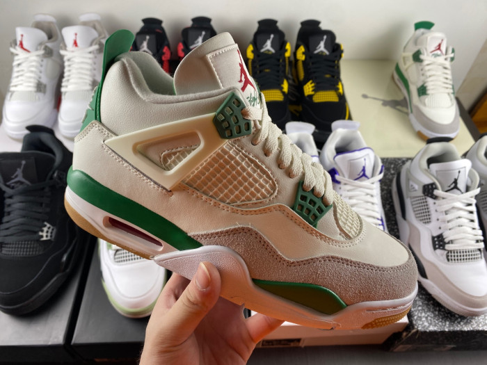 B*PE SNEAKER