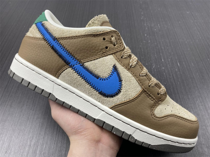 size? x Nike Dunk Low DO6712-200