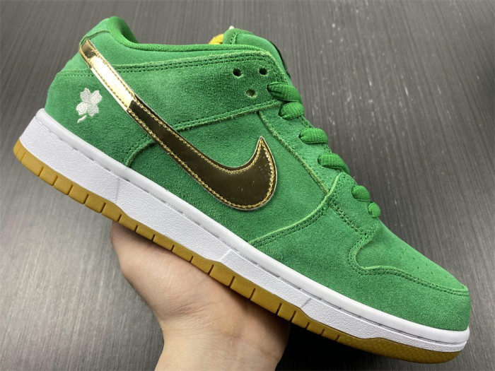 Nike SB Dunk Low “St. Patrick’s Day” BQ6817-303