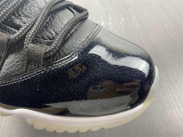 Air Jordan 11 Retro Low 72-10 AV2187-001