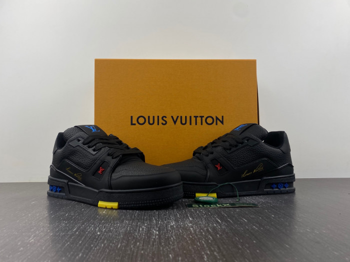 LV TRAINER SNEAKER