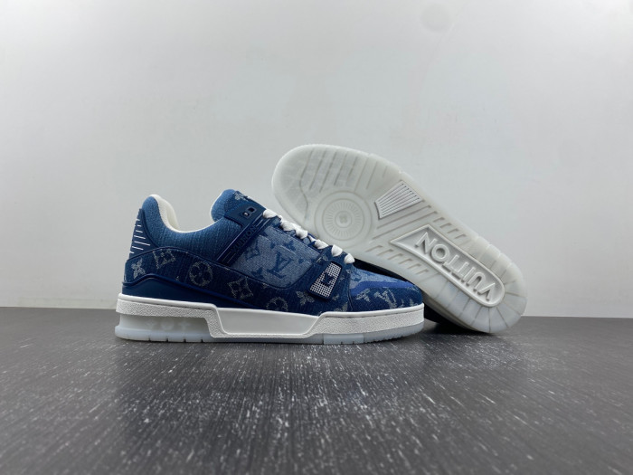 LV TRAINER SNEAKER