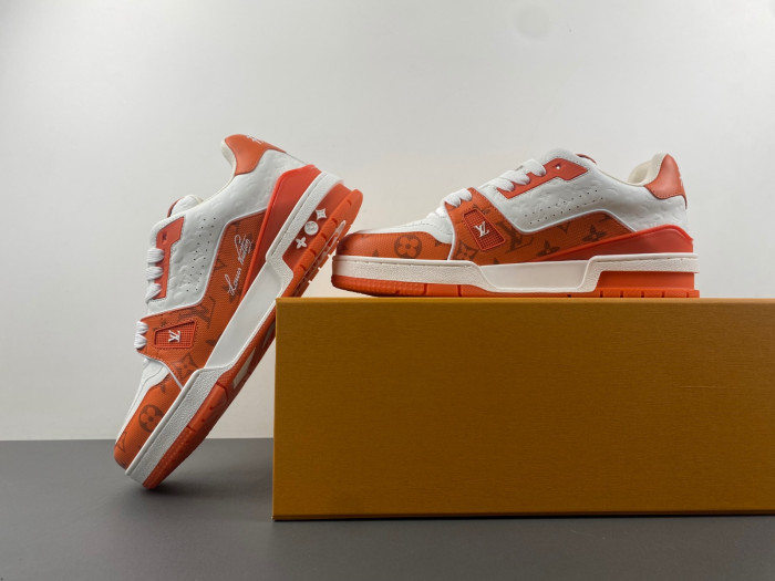 LV TRAINER SNEAKER