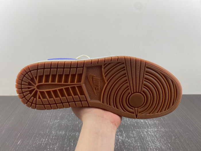 Travis Scott x Air Jordan 1 Low OG “Canary” DZ4137-700