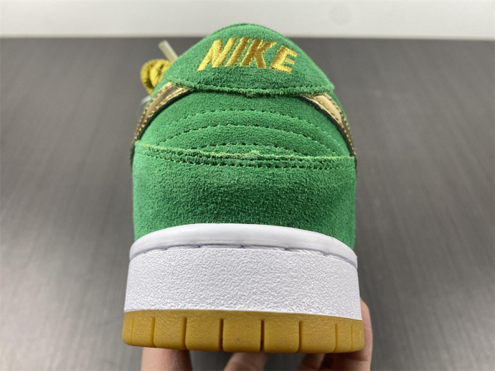 Nike SB Dunk Low “St. Patrick’s Day” BQ6817-303