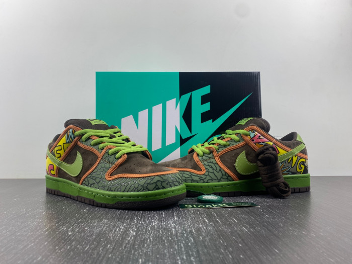 Nike SB Dunk Low “De La Soul” 789841-332