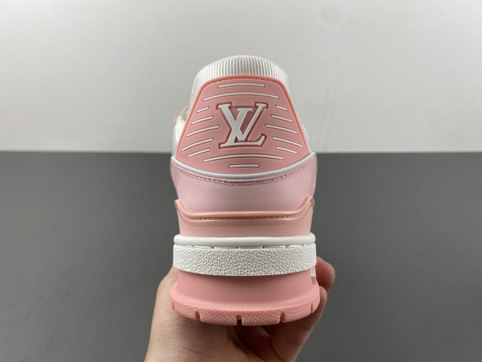 LV TRAINER SNEAKER