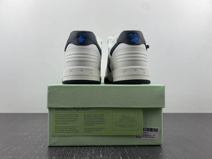 OFF-WHITE SNEAKER