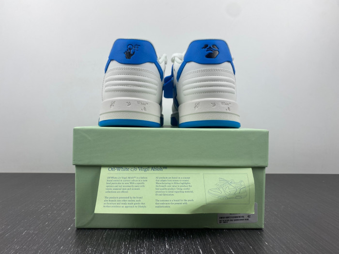 OFF-WHITE SNEAKER