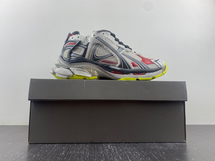 BLCG RUNNER SNEAKER 772774 W3RNY 0509