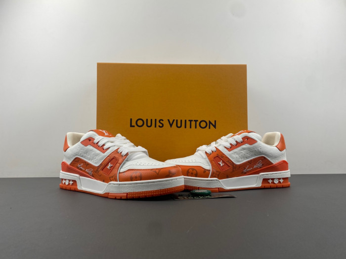 LV TRAINER SNEAKER
