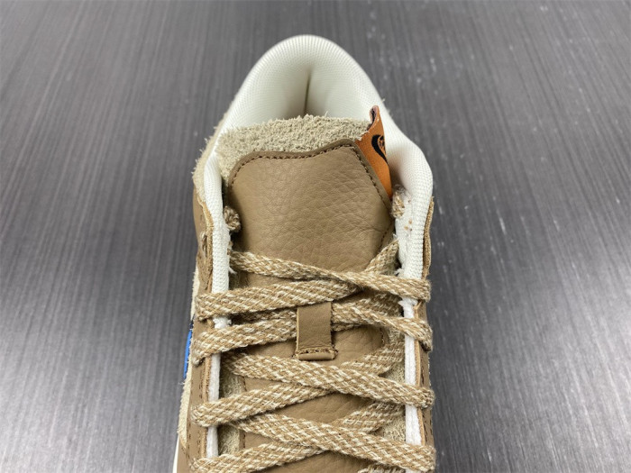 size? x Nike Dunk Low DO6712-200