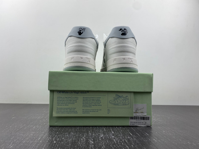 OFF-WHITE SNEAKER