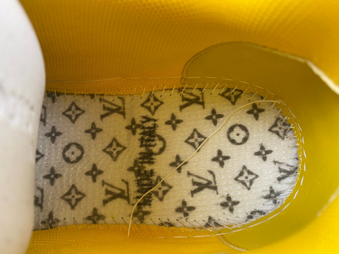 LV TRAINER SNEAKER