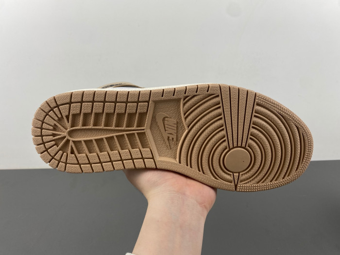 Air Jordan 1 High OG WMNS “Latte” FD2596-021