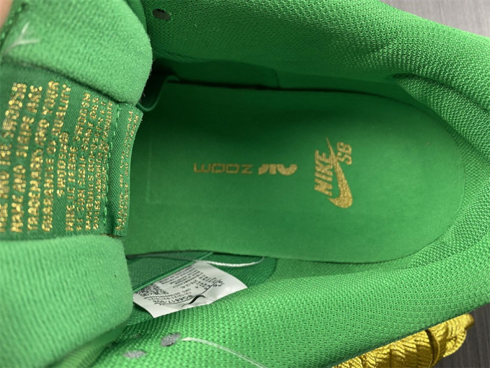 Nike SB Dunk Low “St. Patrick’s Day” BQ6817-303