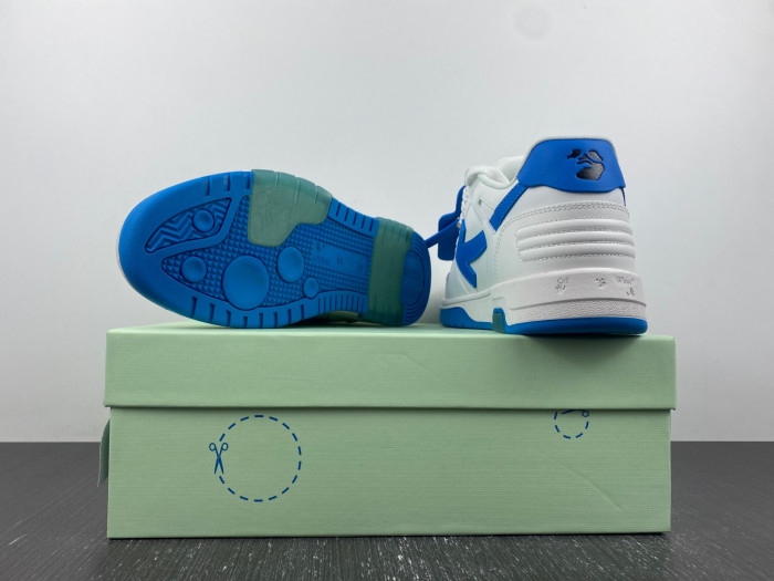 OFF-WHITE SNEAKER