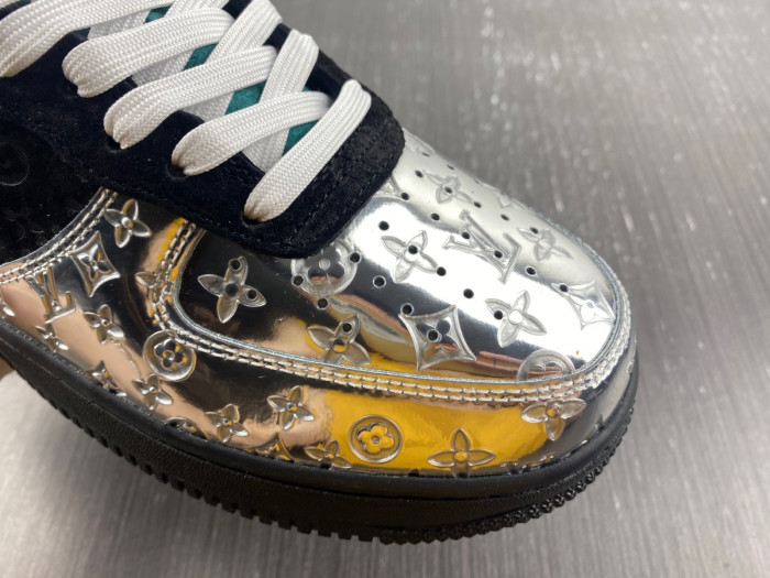 l**is V*t*n nike air force 1 low by virgil abloh black metallic silver