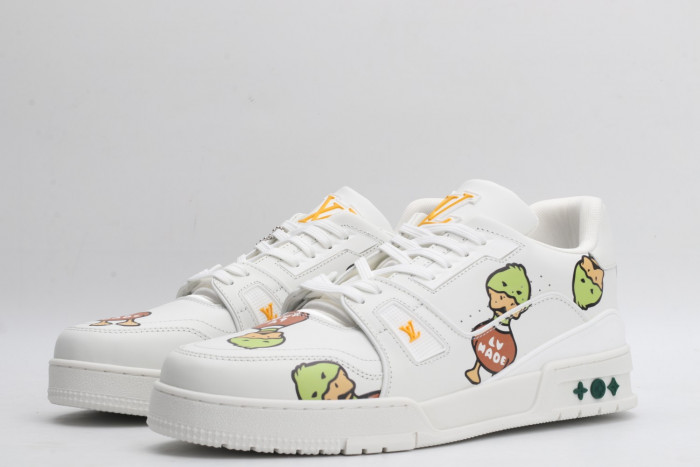 LV TRAINER SNEAKER LOW