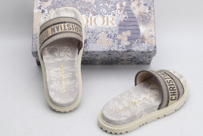 DR SLIPPERS