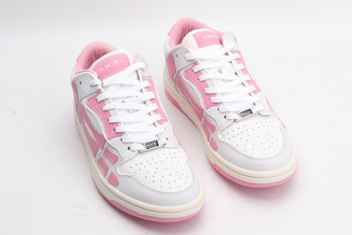 AR1M1 Low-Top Sneaker
