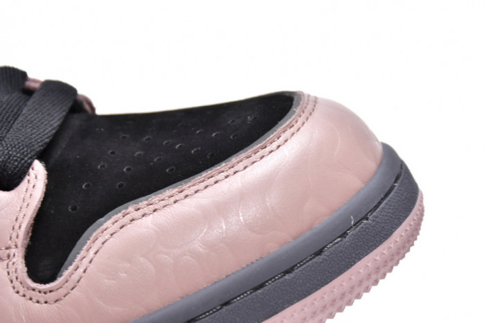 B*PE SNEAKER